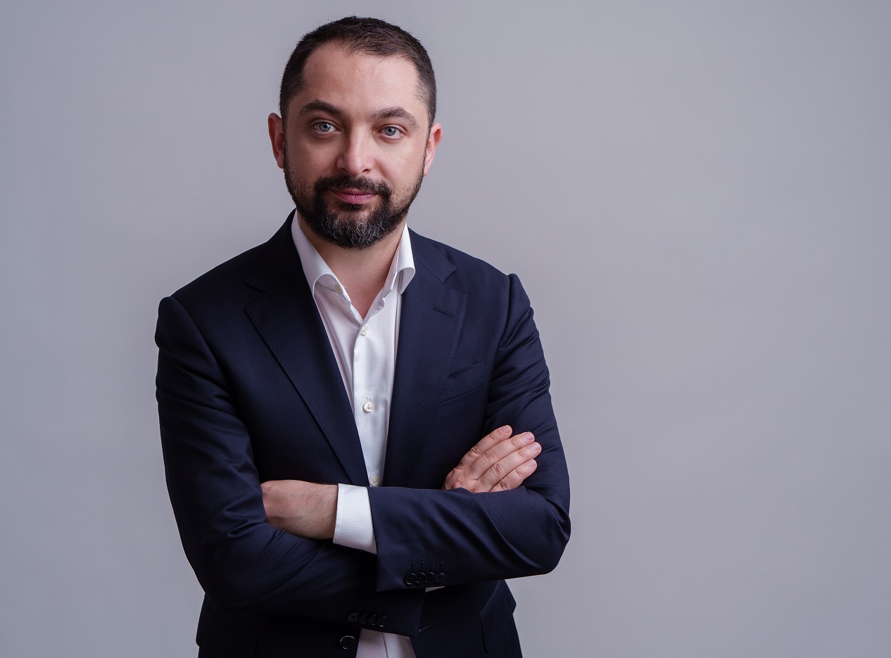 Compania românească Footprints AI și-a extins prezența la nivel internațional și a deschis primul birou în SUA. „Silicon Valley este ecosistemul cu cel mai mare grad de inovație. Prezența pe această piață o să accelereze extinderea și dezvoltarea businessului nostru”
