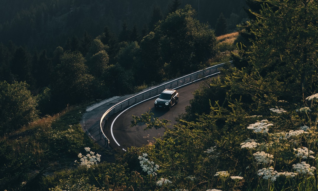 Transalpina Metaliferilor, noua șosea montană care leagă două regiuni spectaculoase din Transilvania, aproape gata