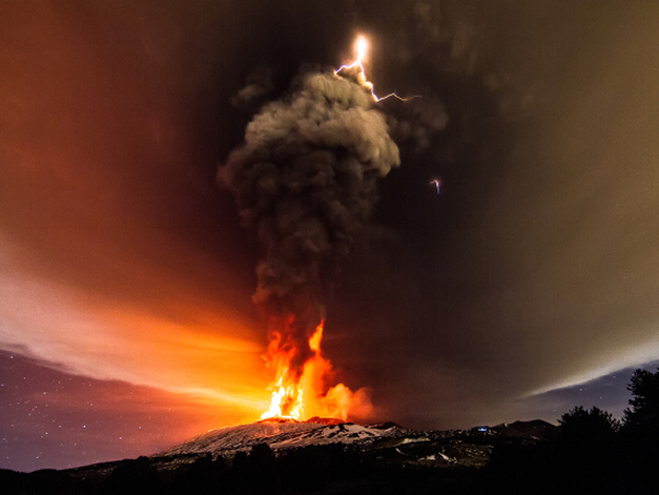 MAE, atenționare de călătorie în Italia din cauza eruperii vulcanului Etna