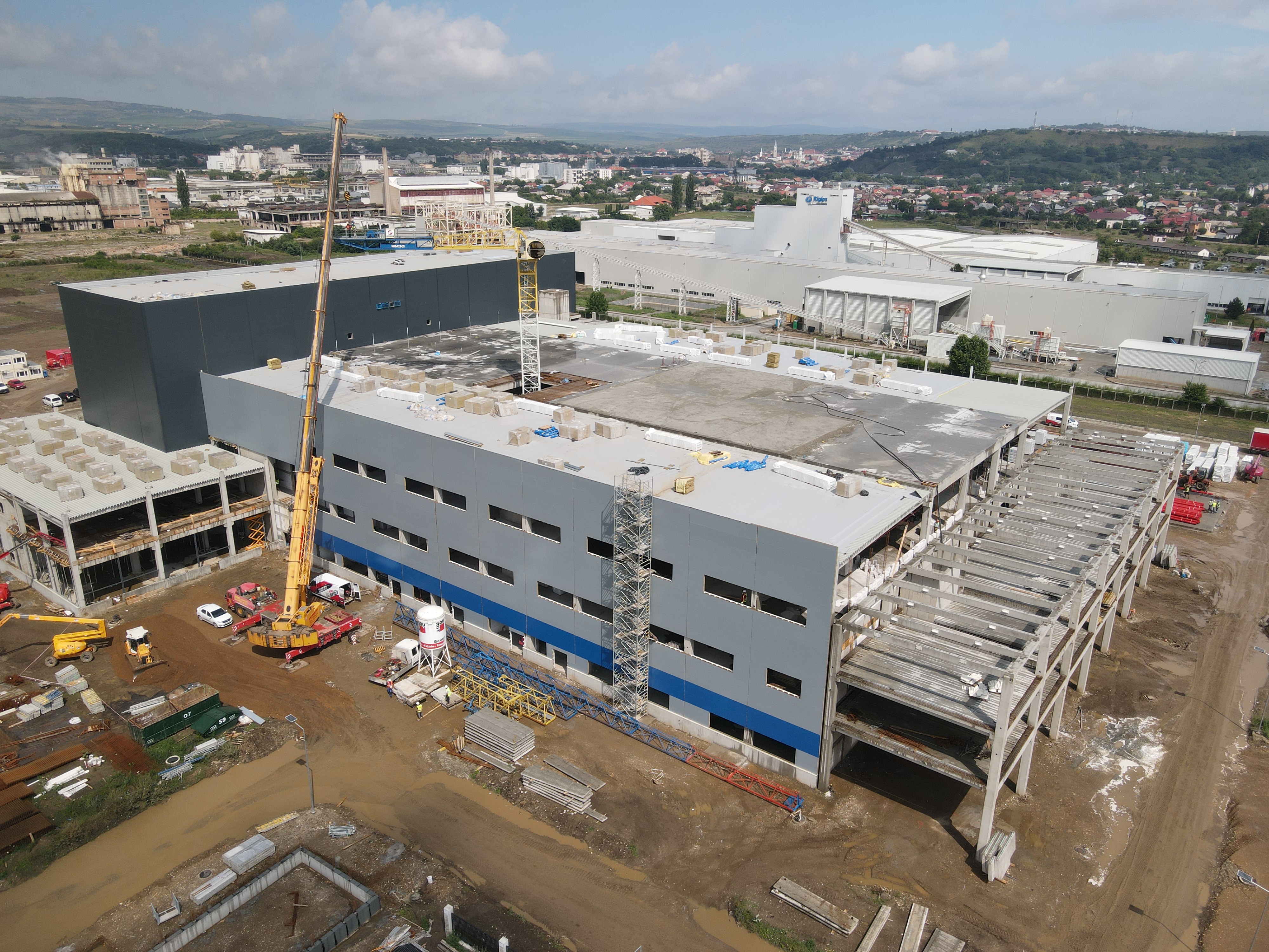 Germanii de la Stada, care construiesc o fabrică de medicamente în Turda, au avut vânzări globale de peste 2 mld. euro în S1/2023. „Subsidiara din România a contribuit alături de celelalte piețe la performanțele financiare consolidate ale grupului”