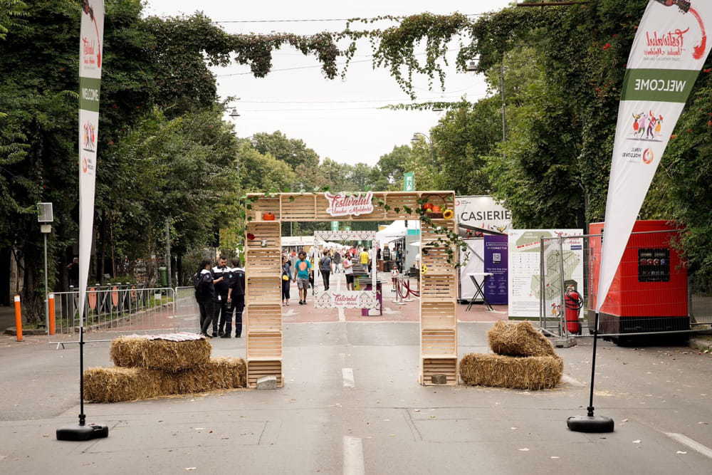 Vinuri, cultură și muzică: un weekend de poveste la cea de-a treia ediție a Festivalului Vinului Moldovei