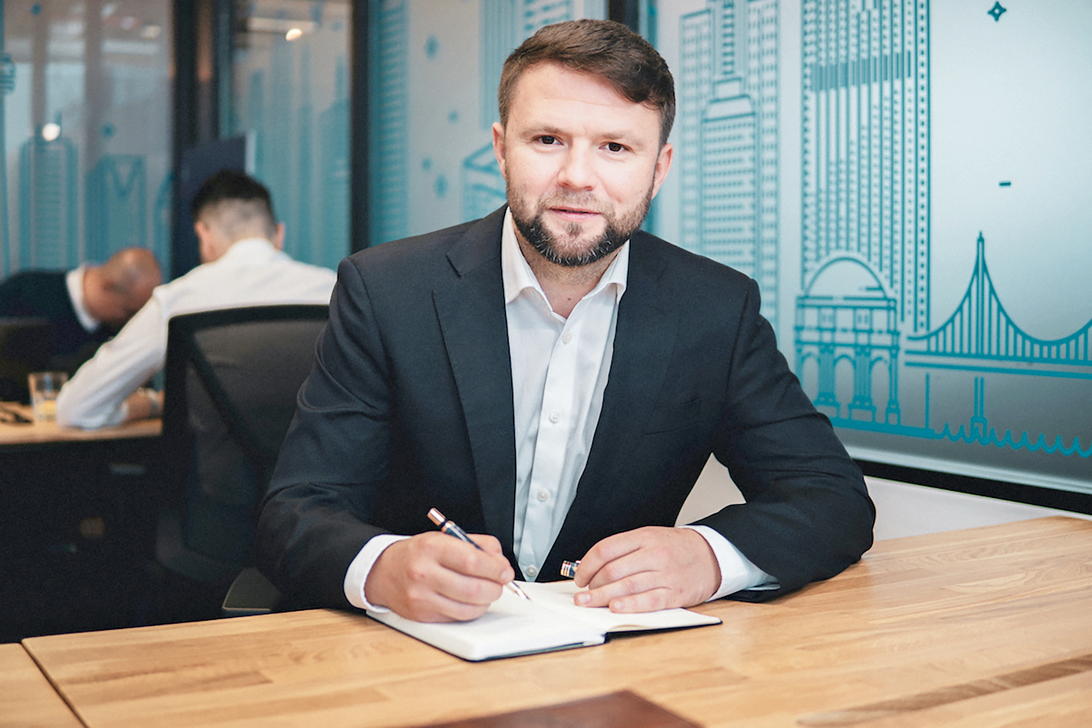 Start-up-ul românesc care a reușit deja să revoluționeze lumea chatboților pentru companii și are chiar și Comisia Europeană printre clienți. Ce îi diferențiază