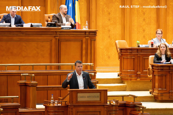 Moșteanu, lui Predoiu: Ați devenit cel mai bun ministru pentru traficanți / Deputatul USR afirmă că românii nu mai vor „polițiști blatiști”
