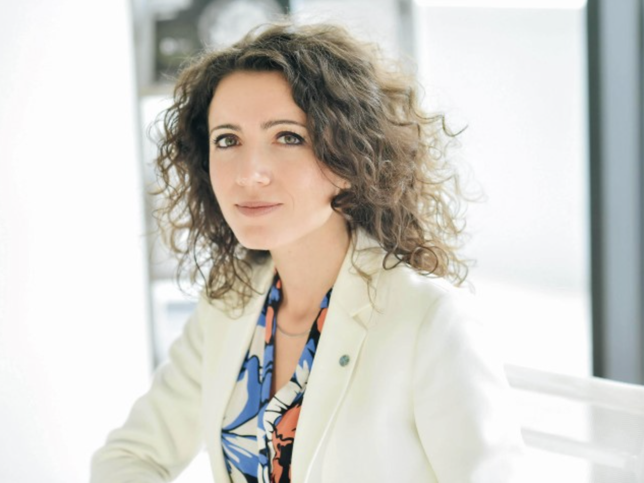 Deloitte: Noul impozit pe cifra de afaceri ar putea aduce 6,5 miliarde de lei în plus la buget anul viitor. Cele mai afectate domenii de creșterea ratei de impozitare sunt tehnologia și telecomunicațiile, industria auto și retailul