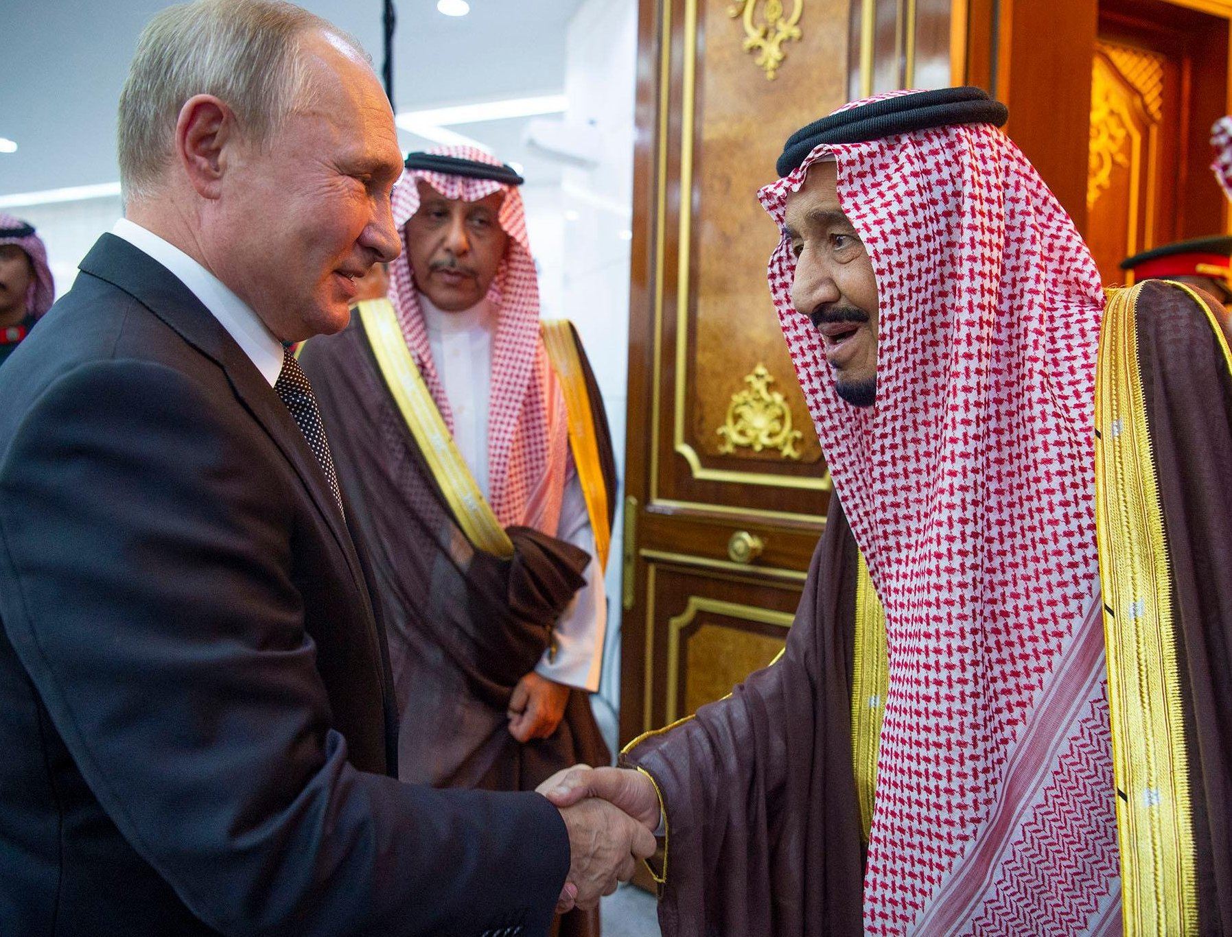 Arabia Saudită și Rusia și-au reafirmat relațiile de colaborare pe piața petrolului în cadrul unui eveniment industrial desfășurat la Moscova