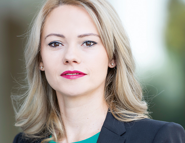 100 Tineri manageri de top. Ioana Zenaida Popp, KPMG