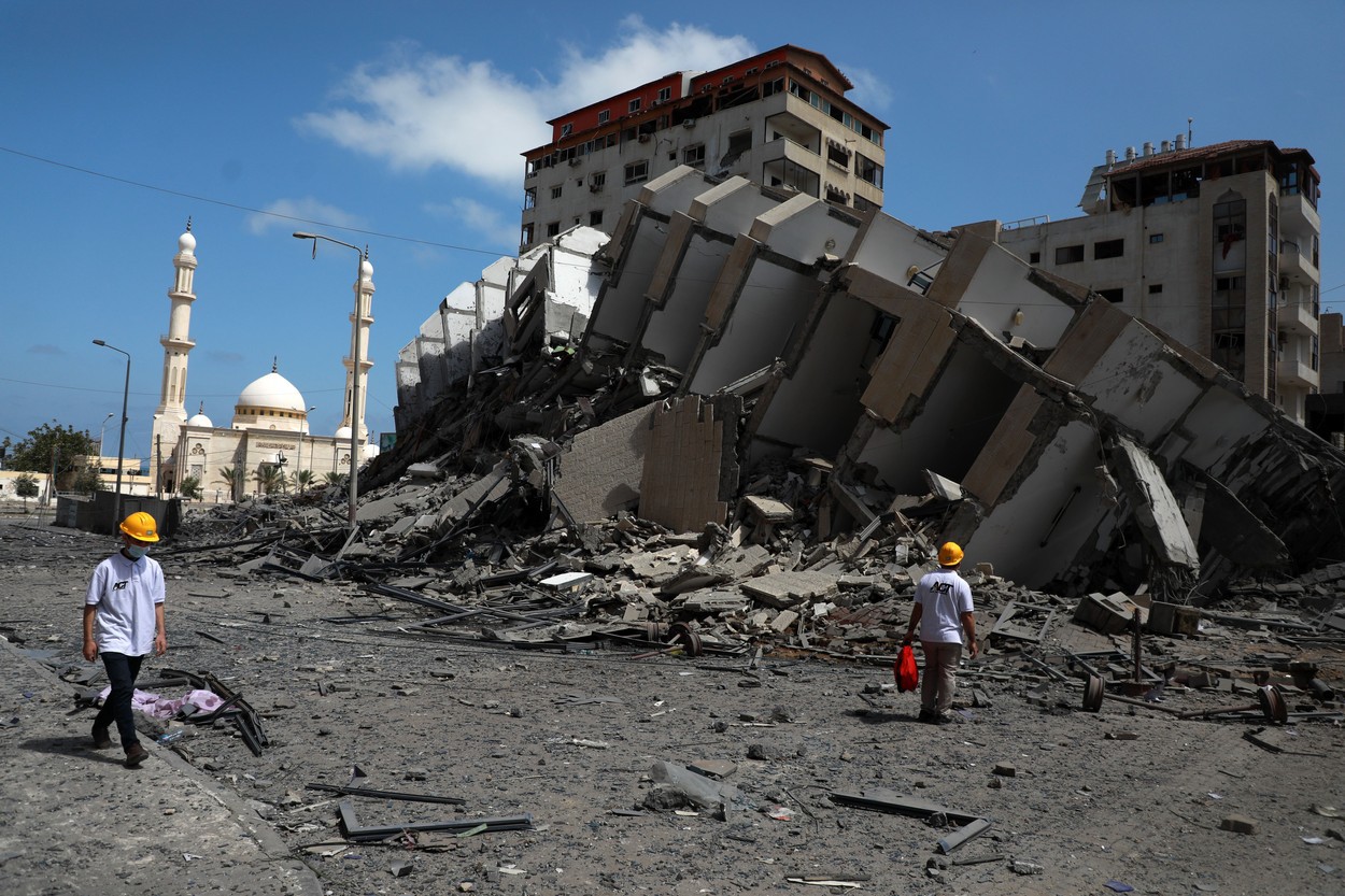 Urmează o invazie de proporții: Israelul se pregătește pentru operațiuni terestre "semnificative", în timp ce sute de mii de palestinieni și-au părăsit casele. Israelul a ordonat celor 1,1 milioane de civili - aproape jumătate din populația din Gaza - să părăsească partea de nord a enclavei