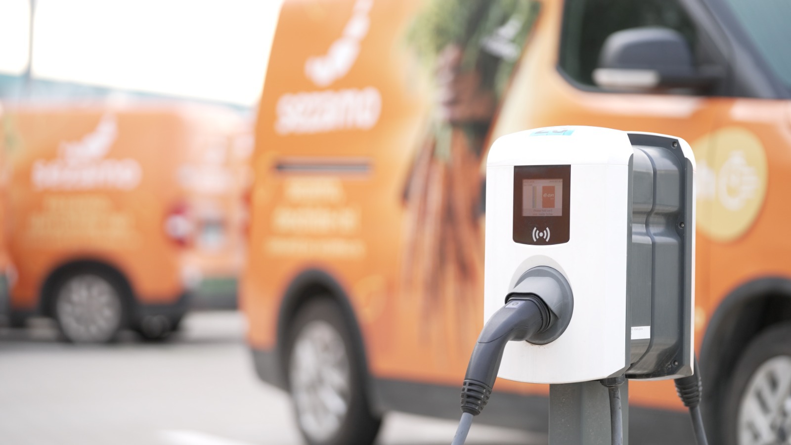 E.ON oferă soluții business de mobilitate electrică