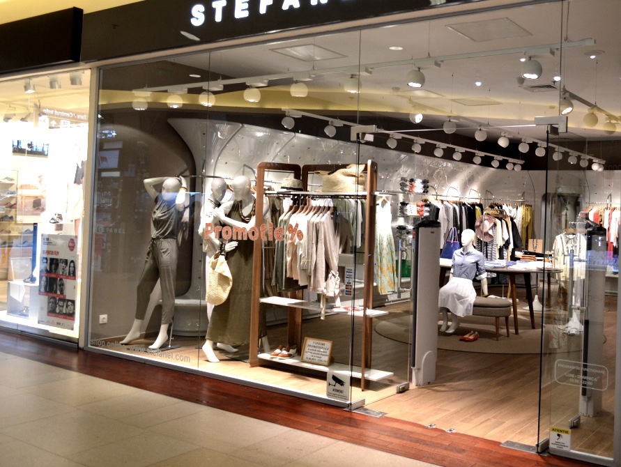 Unul dintre primele branduri străine de modă care au intrat în România la începutul anilor ’90, revine pe piata locală cu un magazin în Băneasa Shopping City, prin intermediul firmei Unic Brands
