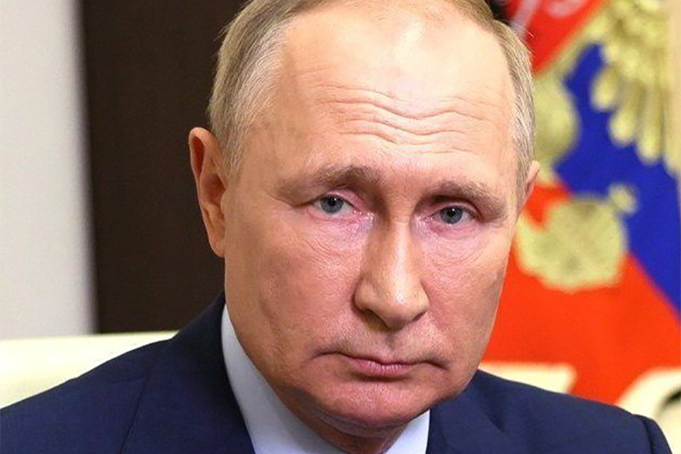 Vladimir Putin pune tot mai multă presiune pe NATO, care nu are nicio rezolvare care să nu ducă la un război și mai mare