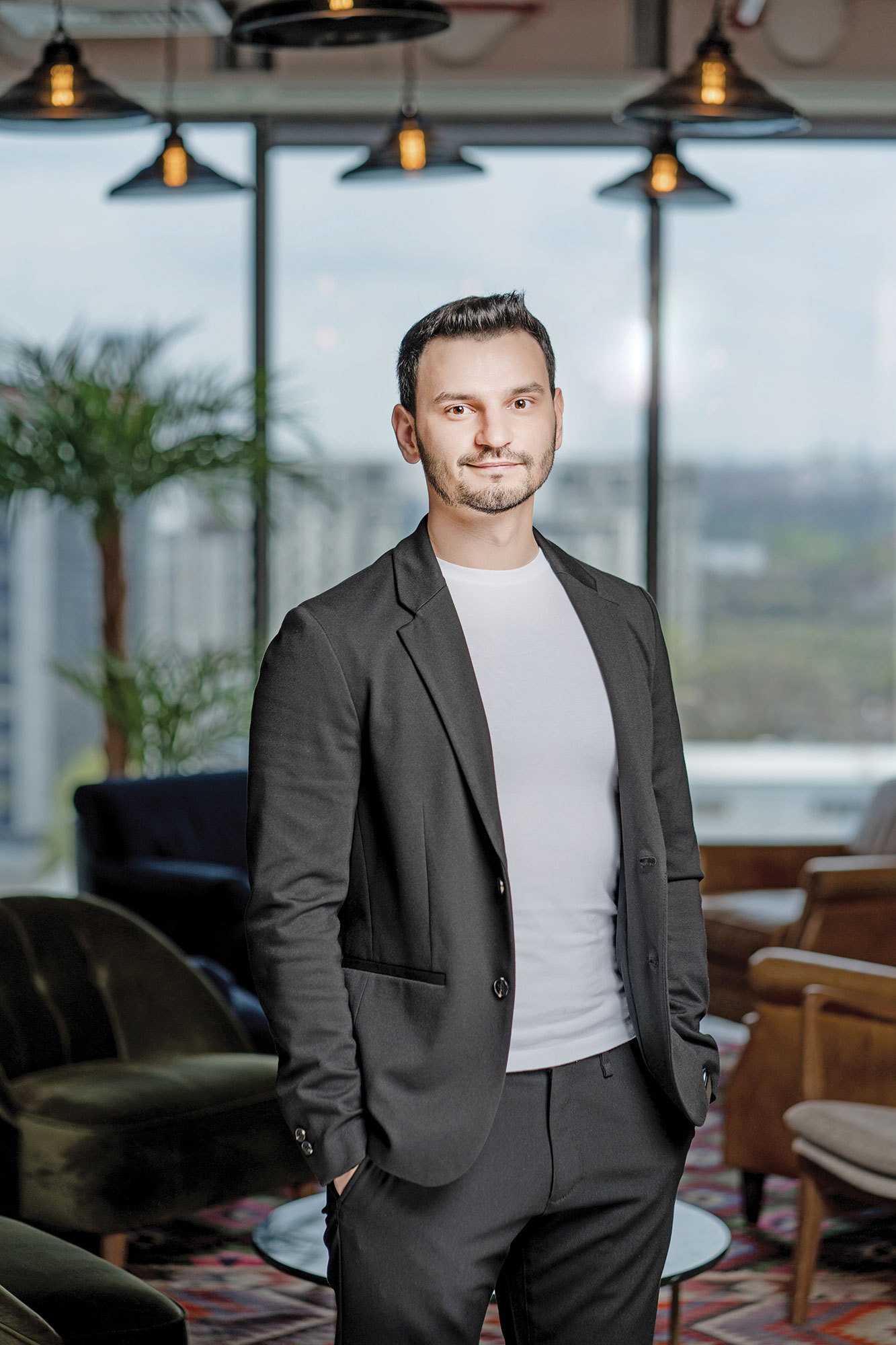 100 Tineri manageri de top. Adrian Ispas, Vatis Tech