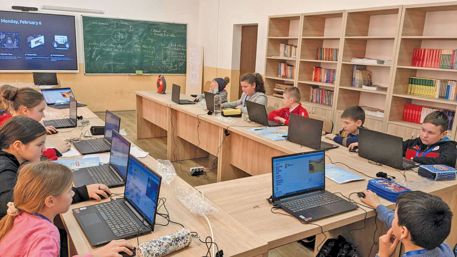 CSR 2023. Informatica ajunge la copii din medii defavorizate