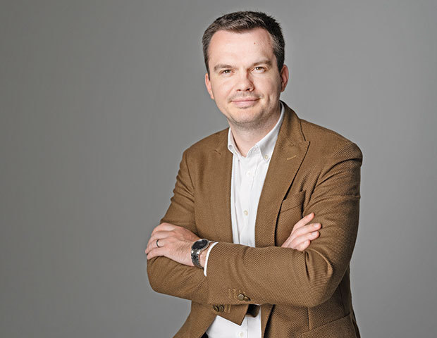 Cosmin Toader, Raiffeisen Bank România: „Colaborarea, comunicarea și sinergia între inteligența artificială și oameni vor fi esențiale pentru a crea un mediu productiv și dinamic”