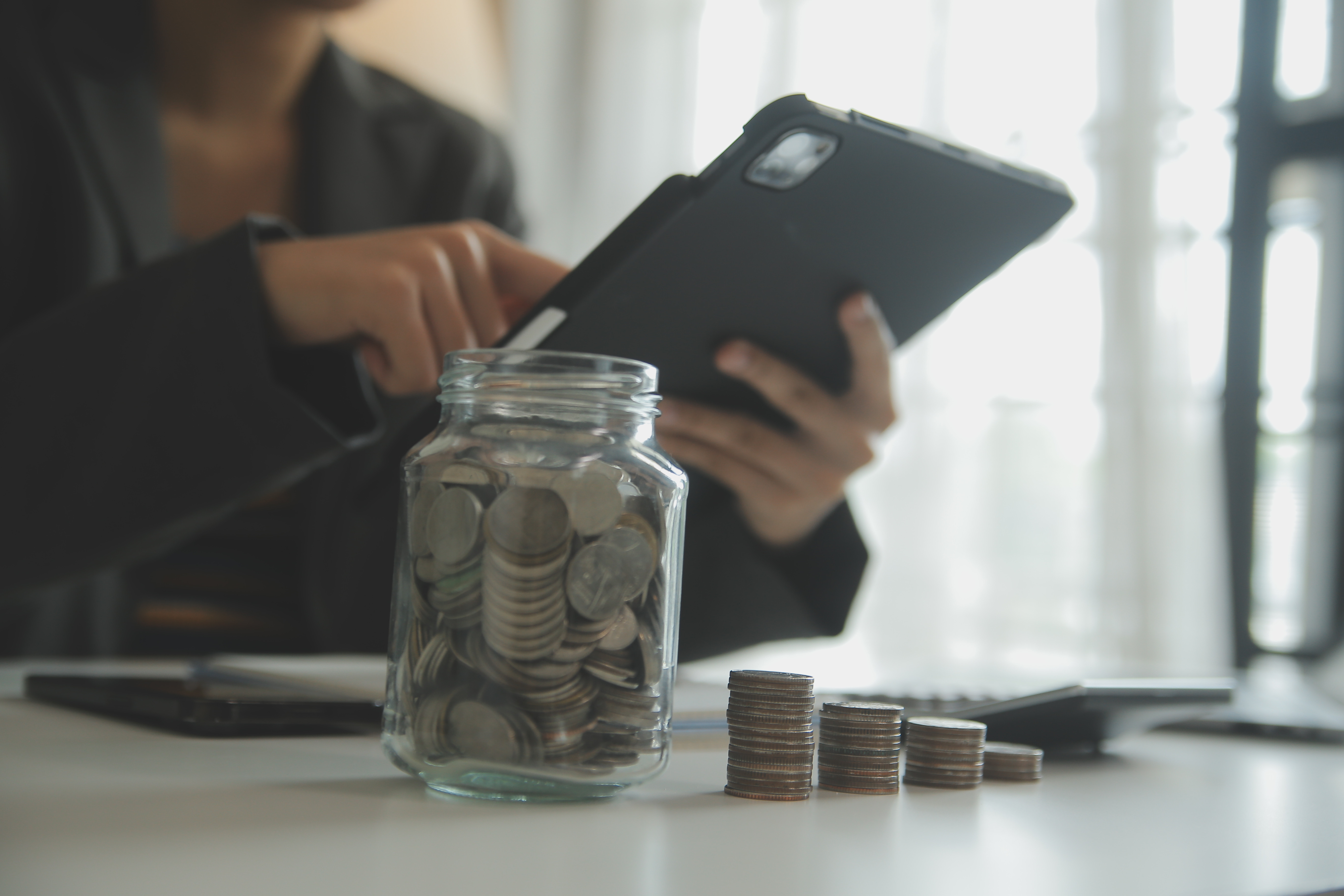 Noile modificări fiscale vin cu o majorare cu până la 18% a cheltuielilor de personal pentru angajatorii din construcții, industria agro-alimentară și IT. Aceste industrii au peste 800.000 de salariați, adică 16% din totalul salariaților din România