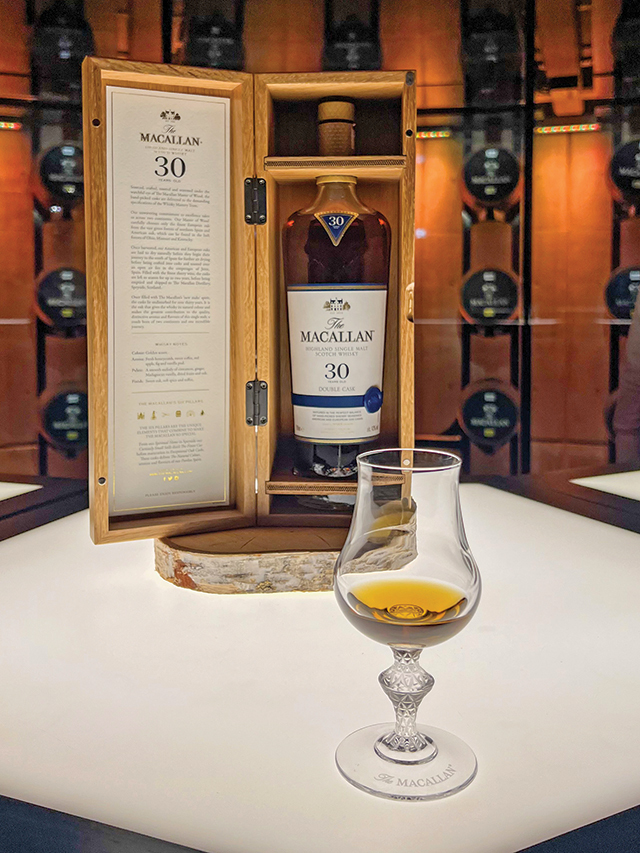 „Cel mai căutat" whisky din lume s-a vandut cu 2,7 milioane de dolari sticla
