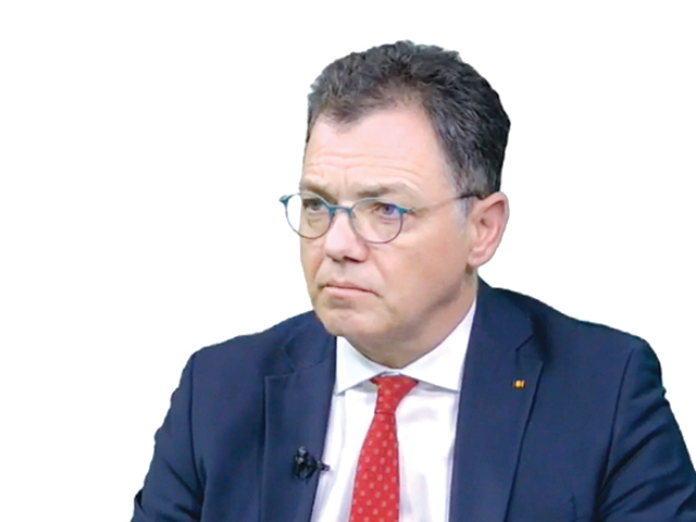 Ministrul Turismului, Radu Oprea: Este un nou caz de tip Crevedia, pentru că nu există o instituție care să verifice centralizat dacă Ferma Dacilor are toate avizele necesare de funcționare