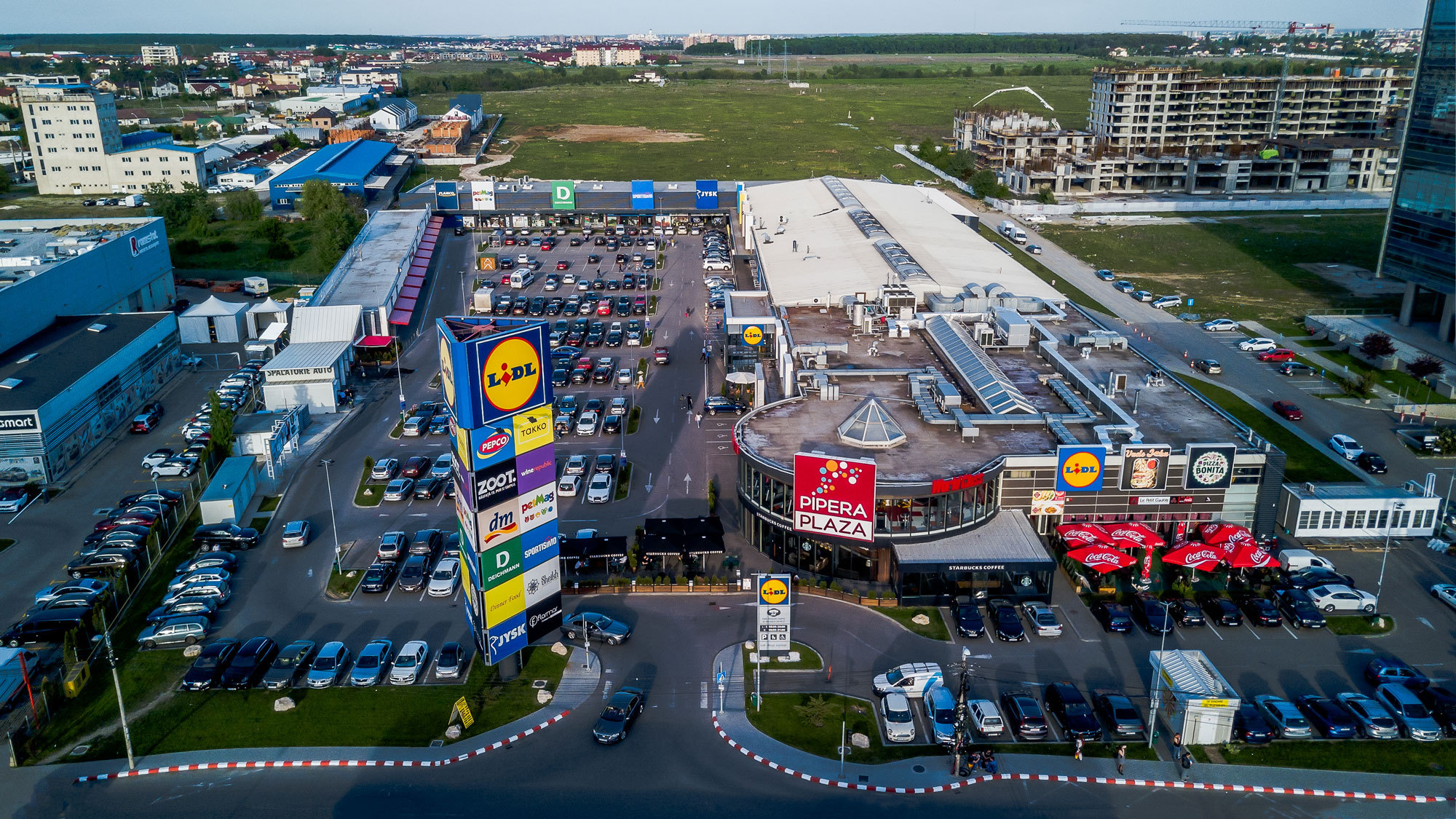 O nouă tranzacție pe piața imobiliară: Grupul britanic M Core intră oficial în România în urma preluării celor 25 de parcuri de retail gestionate de Mitiska REIM, în cea mai mare tranzacție de profil din Europa Centrală și de Est în 2023. Valoarea investiției ajunge la 219 mil. euro