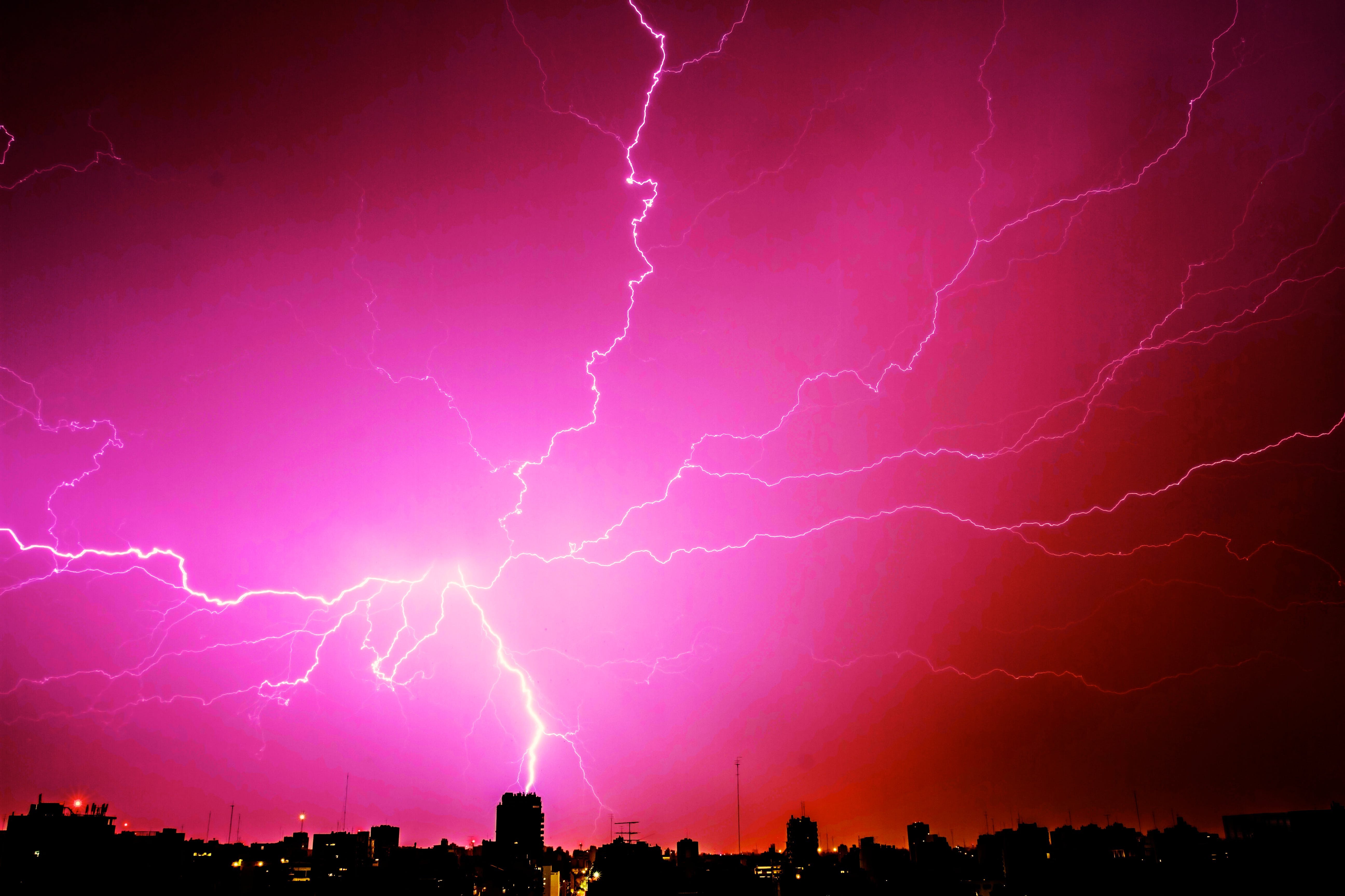 Meteorologii dau ALERTA: furtuna Pia ajunge în România în câteva zile! Va avea forța unui uragan