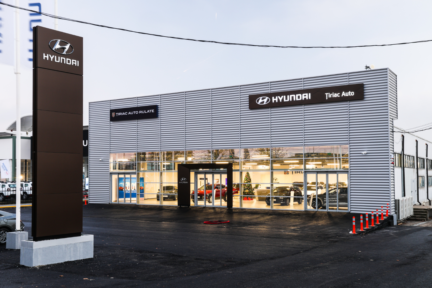 (P) Țiriac Auto a deschis porțile unui nou showroom auto în București, în zona de vest