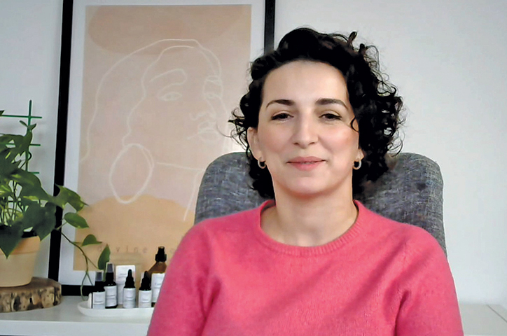 Afaceri de la Zero. Diana Câmpean a creat brandul Diafan Cosmetics, sub care produce, într-un laborator din Alba Iulia, dermatocosmetice naturale și multifuncționale, care asigură o rutină rapidă de îngrijire a tenului