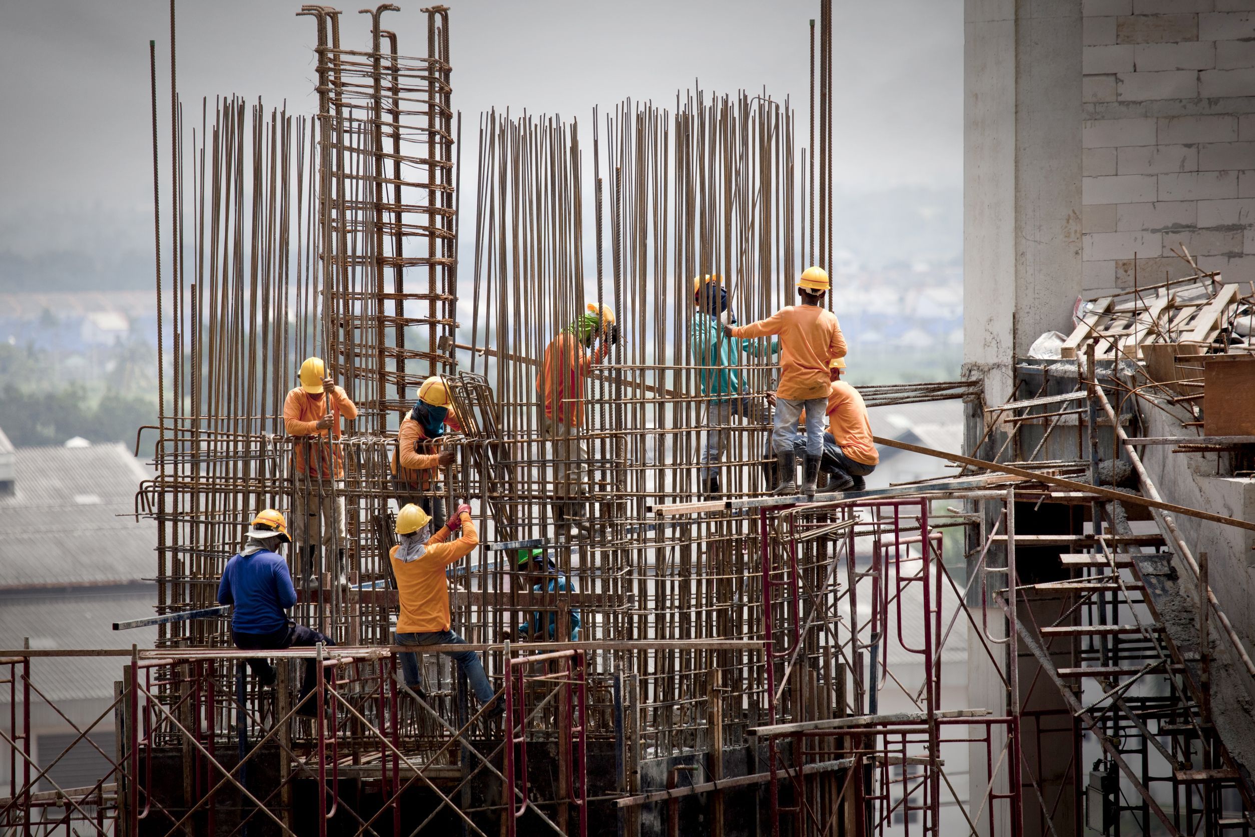Sindicatul muncitorilor din construcții din Germania cere majorări salariale care ar putea întârzia venirea reducerilor de dobânzi în zona euro