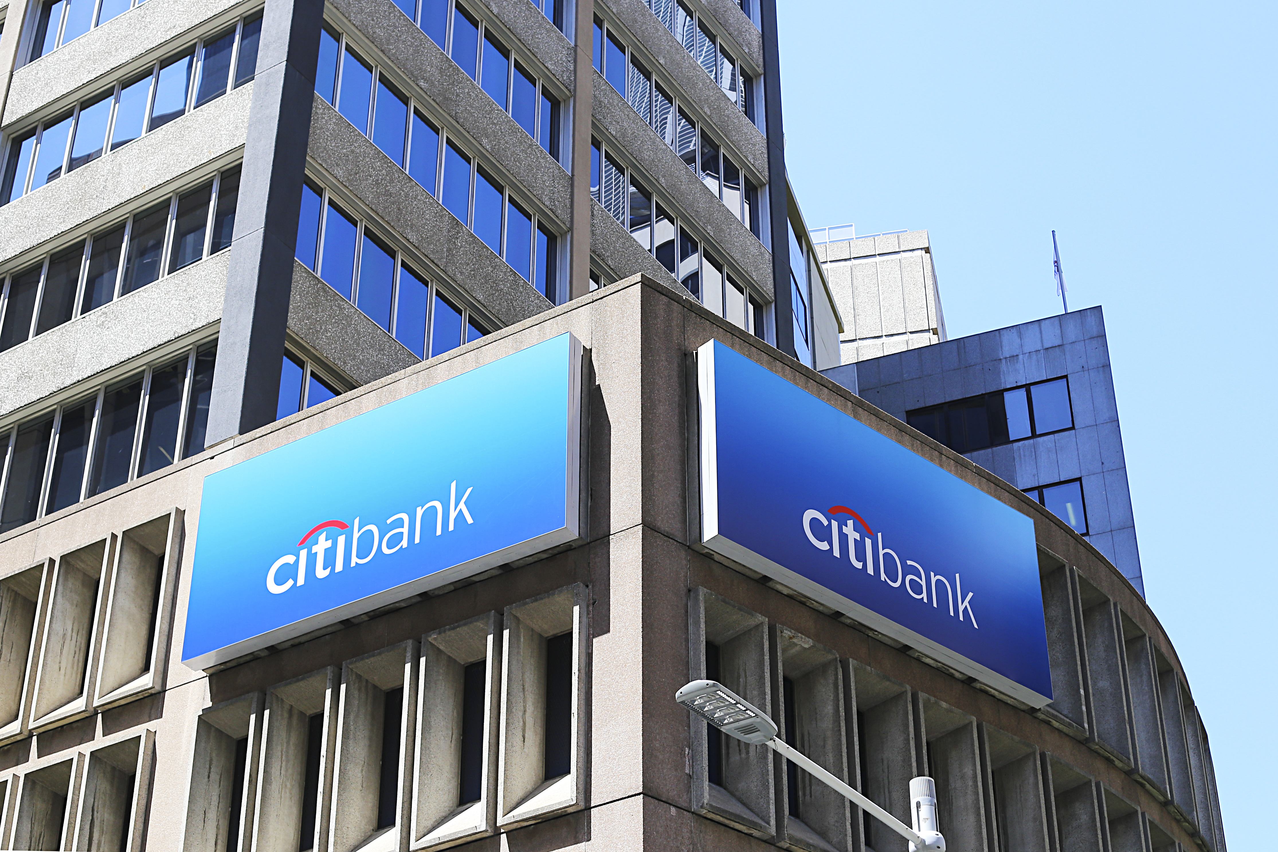 Citigroup va desființa 20.000 de locuri de muncă și înregistrează pierderi de 1,8 miliarde de dolari