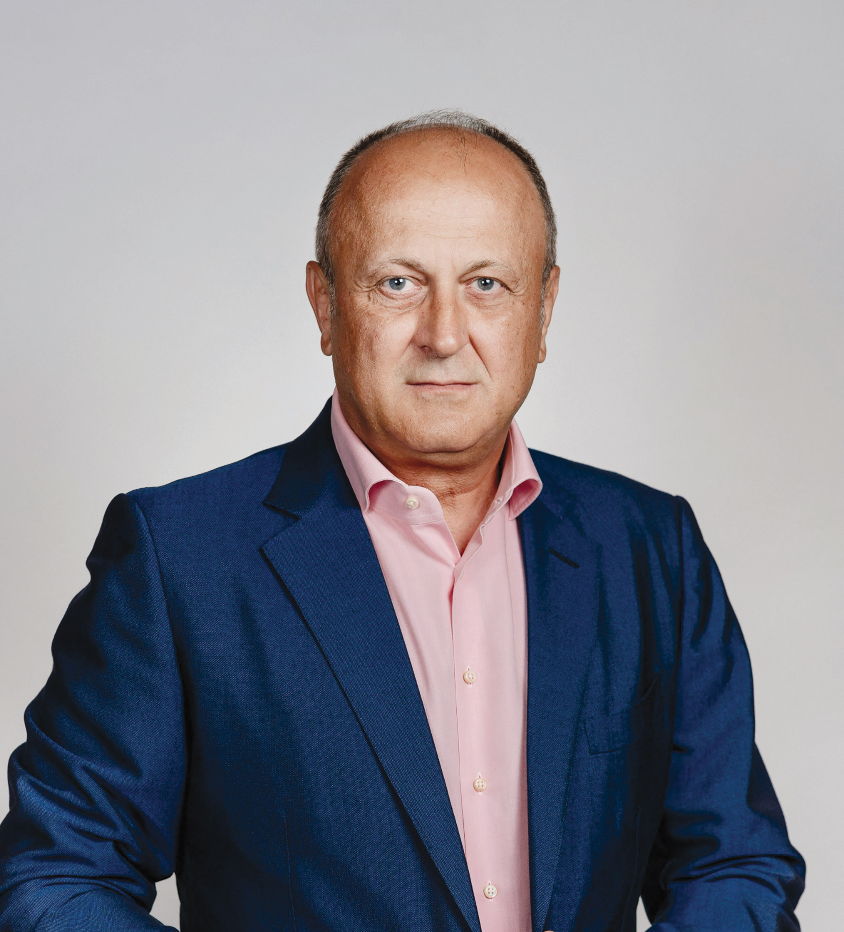 100 Cei mai admirați CEO din România - 8. Dan Șucu, fondator și proprietar, Grup Mobexpert: Antreprenorul român trebuie să nu uite cum să își apere afacerea și să protejeze tot ceea ce a construit