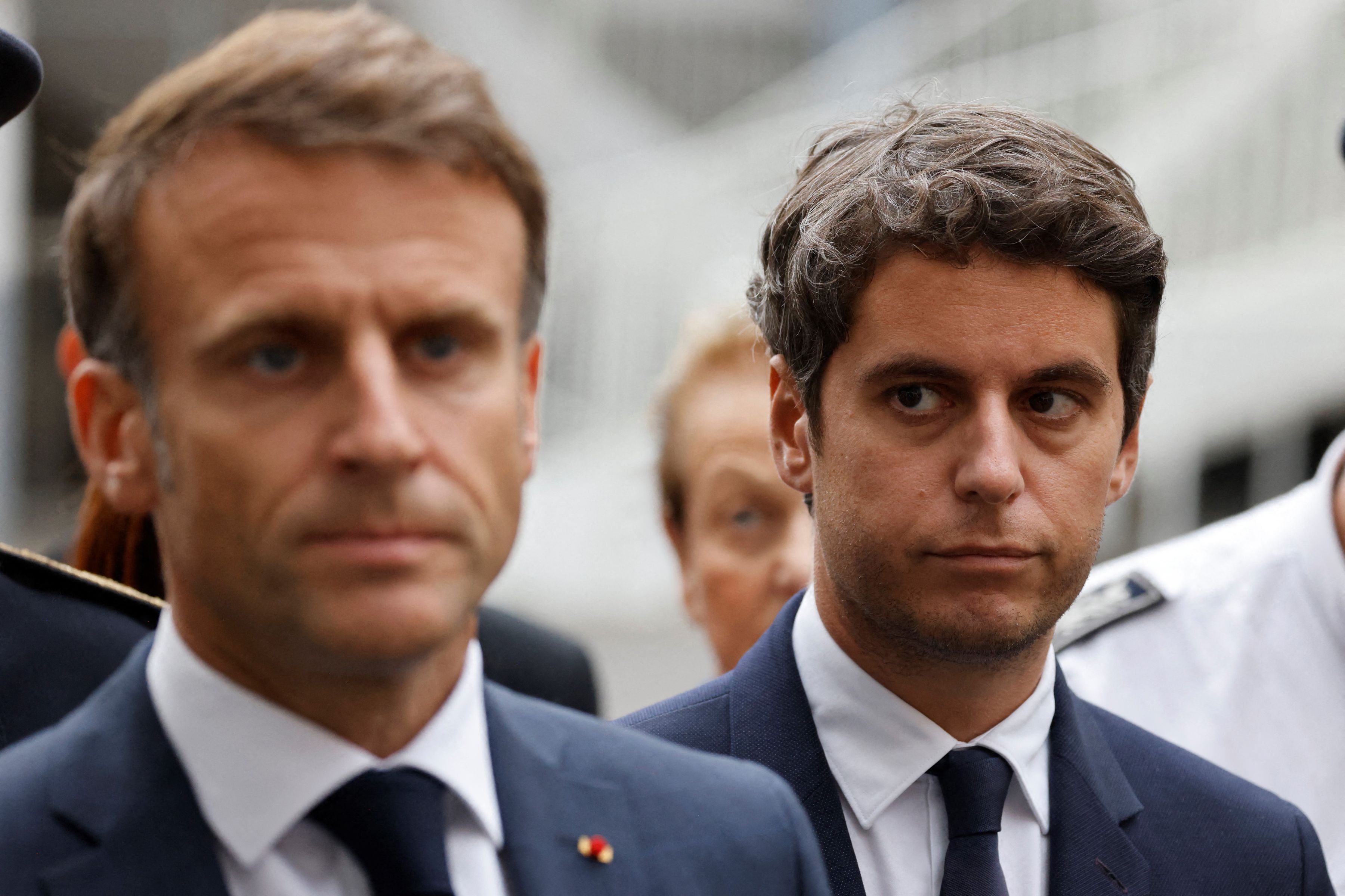 Gabriel Attal devine la doar 34 de ani cel mai tânăr premier din istoria Franței. În ciuda vârstei politicianul are o lungă experiență administrativă. Macron: „Sunt mândru că am crescut noi talente”