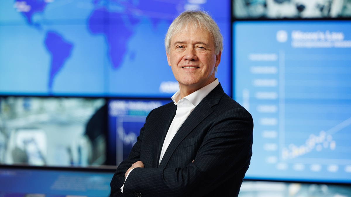 Șeful gigantului olandez ASML, un jucător cheie în industria globală a cipurilor: Europa își va rata obiectivul de a-și crește în 6 ani până la 20% cota de pe piața globală a cipurilor pentru computere. "Este un obiectiv total nerealist"