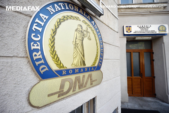 DNA intră în zona energiei. În vizor: doi oameni de afaceri – reținuți, iar directorul Centralei Termoelectrica București Sud (CET SUD/ Elcen) și directorul Sucursalei Electrocentrale Rovinari – sub control judiciar. Detaliile unui halucinant dosar