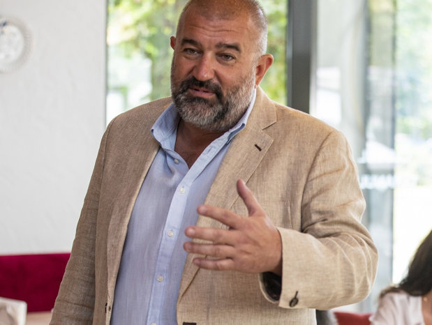 Cătălin Mahu, fondatorul lanțului de restaurante La Mama, vrea să reia expansiunea, după o pauză de aproape patru ani, încurajat de creșterea de 15% a businessului în 2023
