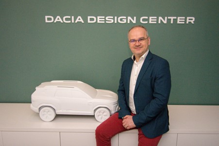 Renault a recrutat pentru Dacia Design Center un designer cu experiență pe piața chineză