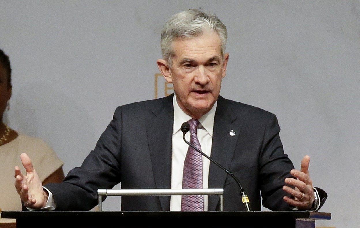 Mult-așteptatele reduceri de dobândă încă întârzie: Președintele Rezervei Federale, Jerome Powell, a declarat că americanii ar putea fi nevoiți să aștepte după luna martie pentru ca banca centrală să reducă dobânzile, deoarece oficialii așteaptă mai multe date economice care să confirme că inflația se îndreaptă spre 2%