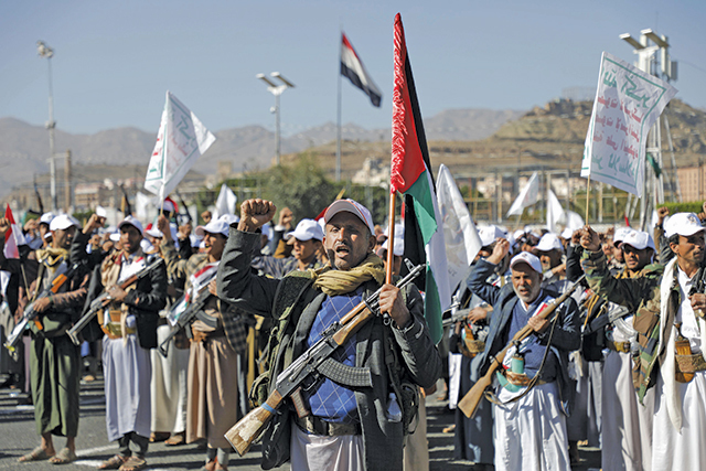 SUA și Marea Britanie au lovit 36 de ținte Houthi din Yemen