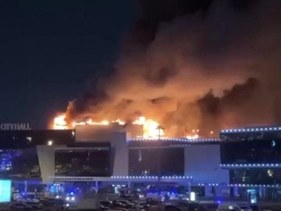 Bilanțul victimelor atacului din Moscova a crescut la cel puțin 93 de morți