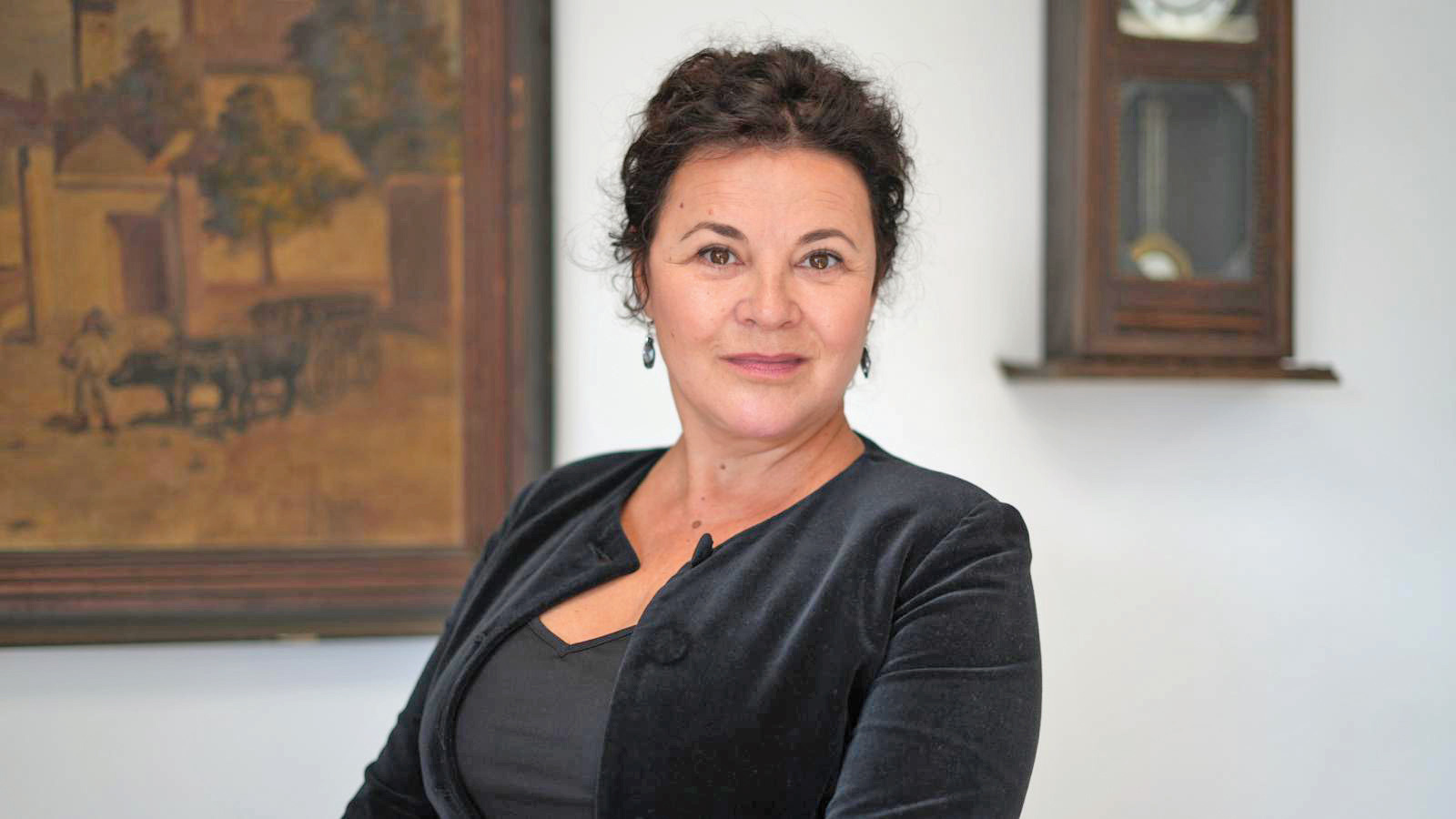 Cum a reușit o femeie din Aiud să construiască o afacere profitabilă din tradițiile locului acum mai bine de 10 ani, și cu care se extinde acum în toată țara