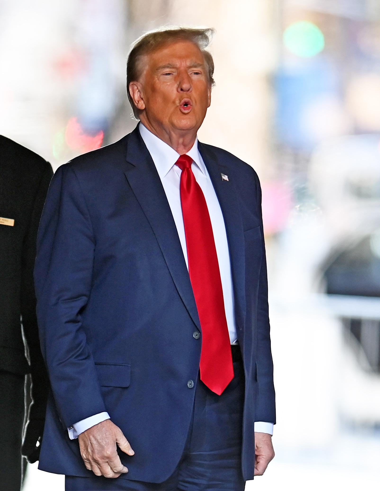 Cum s-a transformat Trump în ochii băncilor dintr-o „balenă” vânată de toți într-un pește alunecos și otrăvitor?