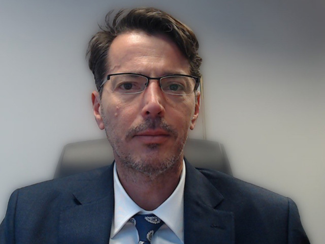 Cine a mai plecat de la Alpha Bank, care urmează să fie preluată de UniCredit Bank? Răzvan Prundeanu, care a fost timp de 16 ani CIO și director IT la Alpha Bank Romania, a plecat la noua Bancă de Investiții și Dezvoltare
