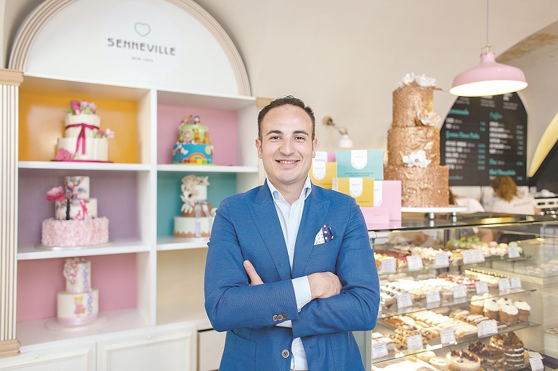 Producătorul de prăijturi Senneville din Timișoara va face o nouă fabrică în orașul Călan din Hunedoara. Investiția se ridică la 12 mil. euro și va crea cel puțin 60 de locuri de muncă