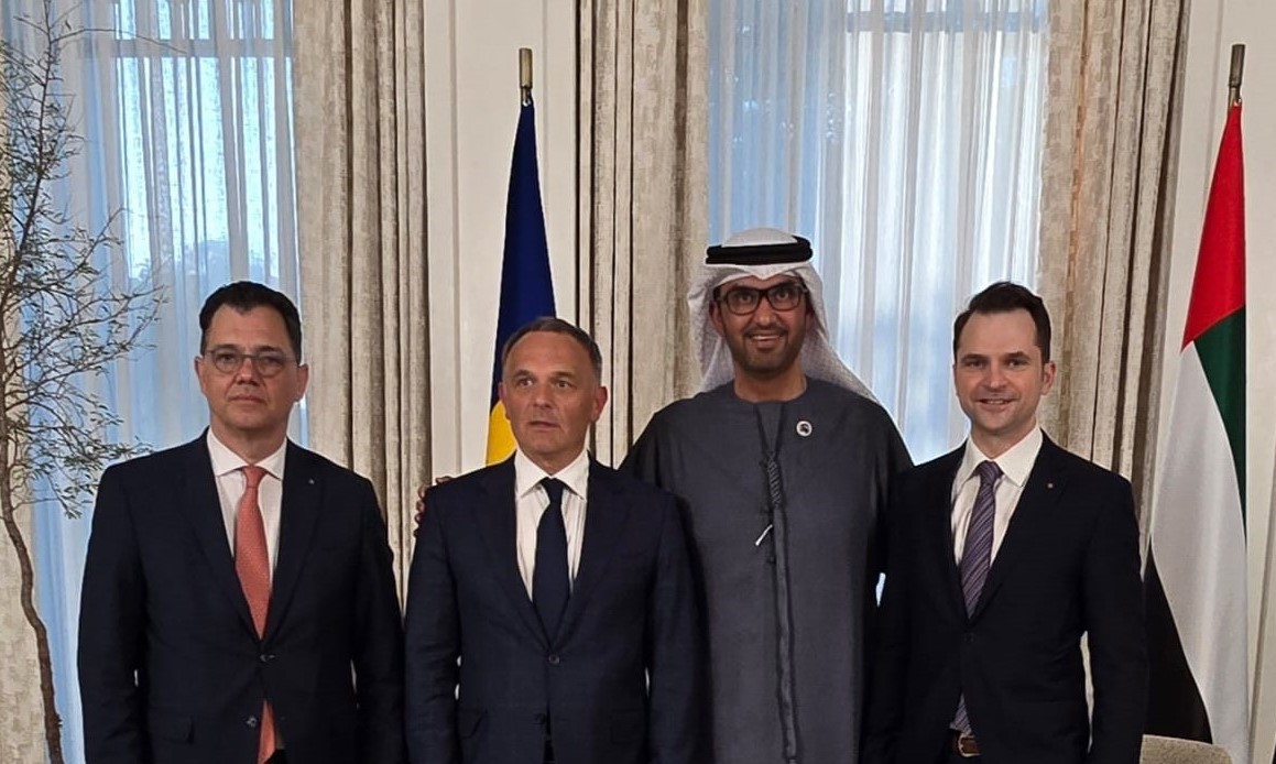 Bursă. Hidroelectrica semnează pentru extinderea acordului de colaborare cu arabii de la Masdar privind dezvoltarea de proiecte solare fotovoltaice on-shore și flotante, cât și implementarea de sisteme de stocare a energiei în baterii
