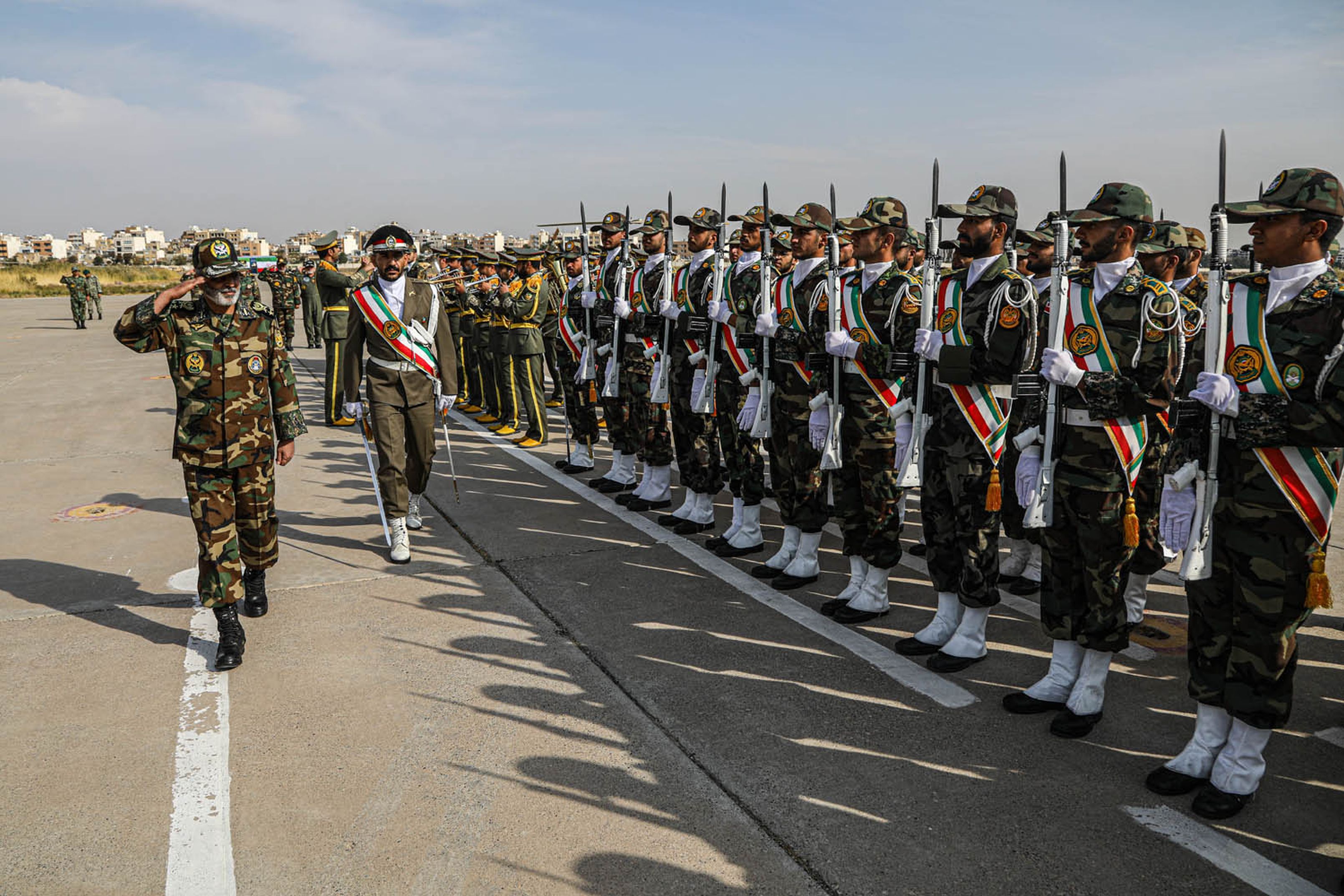 Conflictul dintre Israel și Iran. Ce fel de arme are Iranul și de unde le obține. Cât de devastator este arsenalul militar al națiunii cu o populație de peste 88 de milioane de oameni