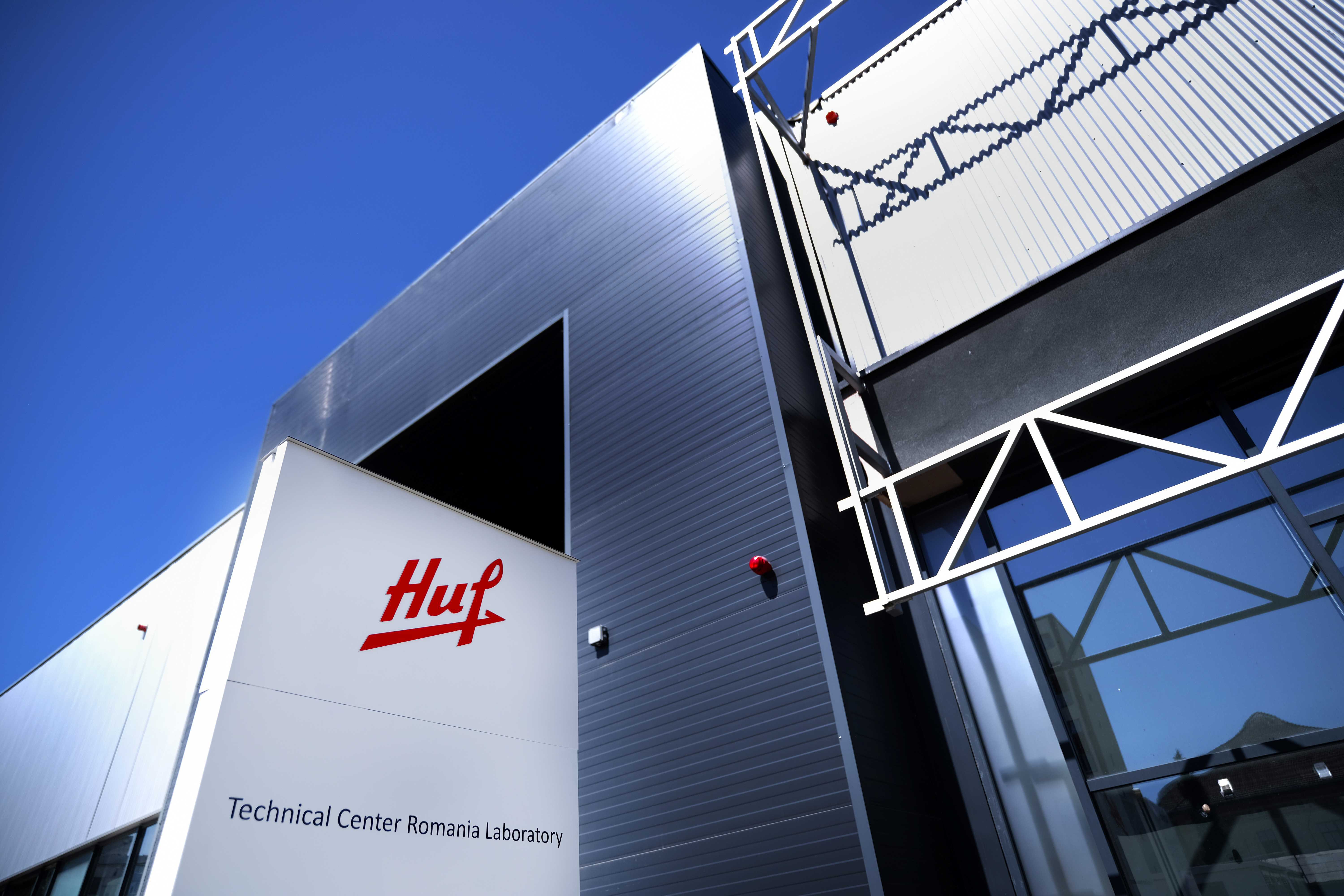 Noul laborator al Centrului de inginerie Huf România: Cea mai mare și modernă locație de testare a companiei la nivel global