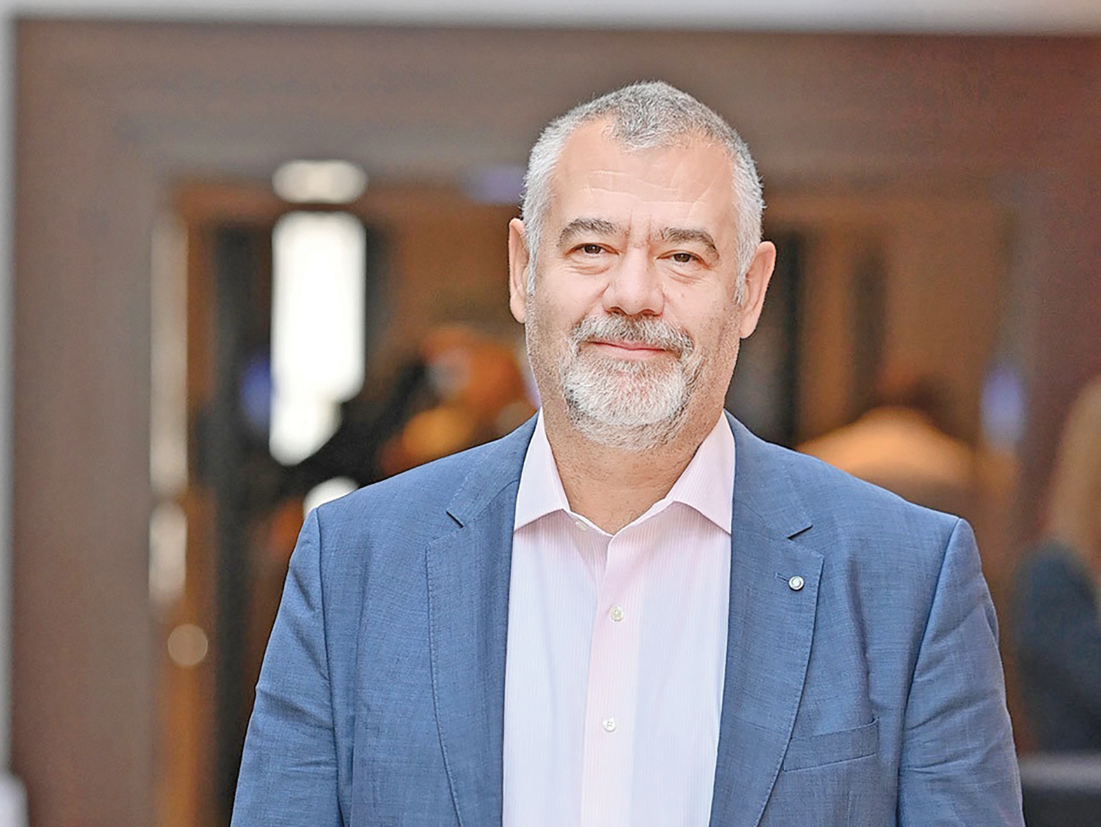 Cine este antreprenorul român care a ajuns atât de puternic încât cumpără multinaționale