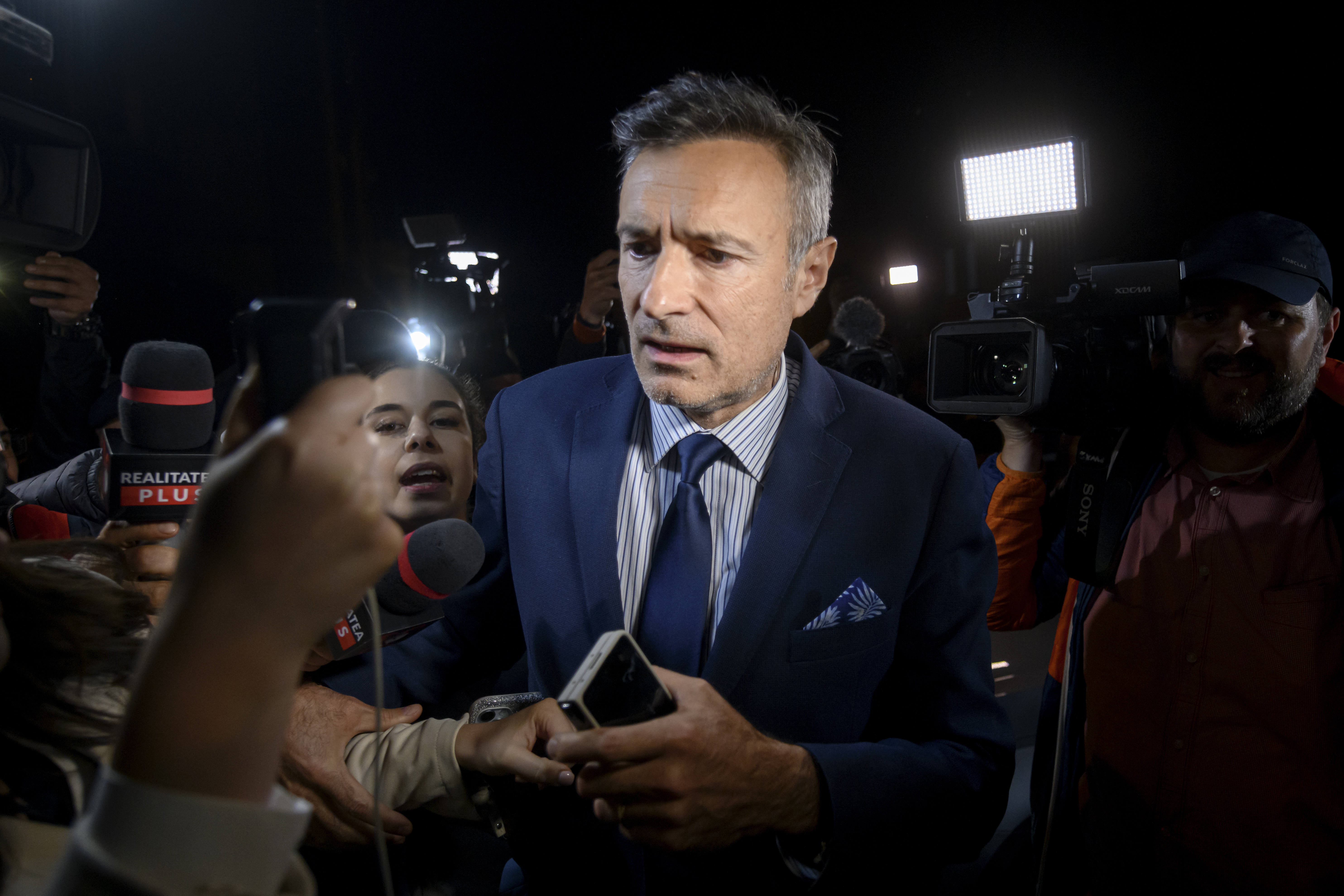 Plănuiau revenirea la Putere. Generalul (r.) Dumitru Dumbravă, mâna dreaptă a fostului șef operativ al SRI, Florian Coldea: „E sfârșit de epocă. (...) După ce se termină alegerile și se reface structura, osatura statului, trebuie să o luăm fix de la zero"