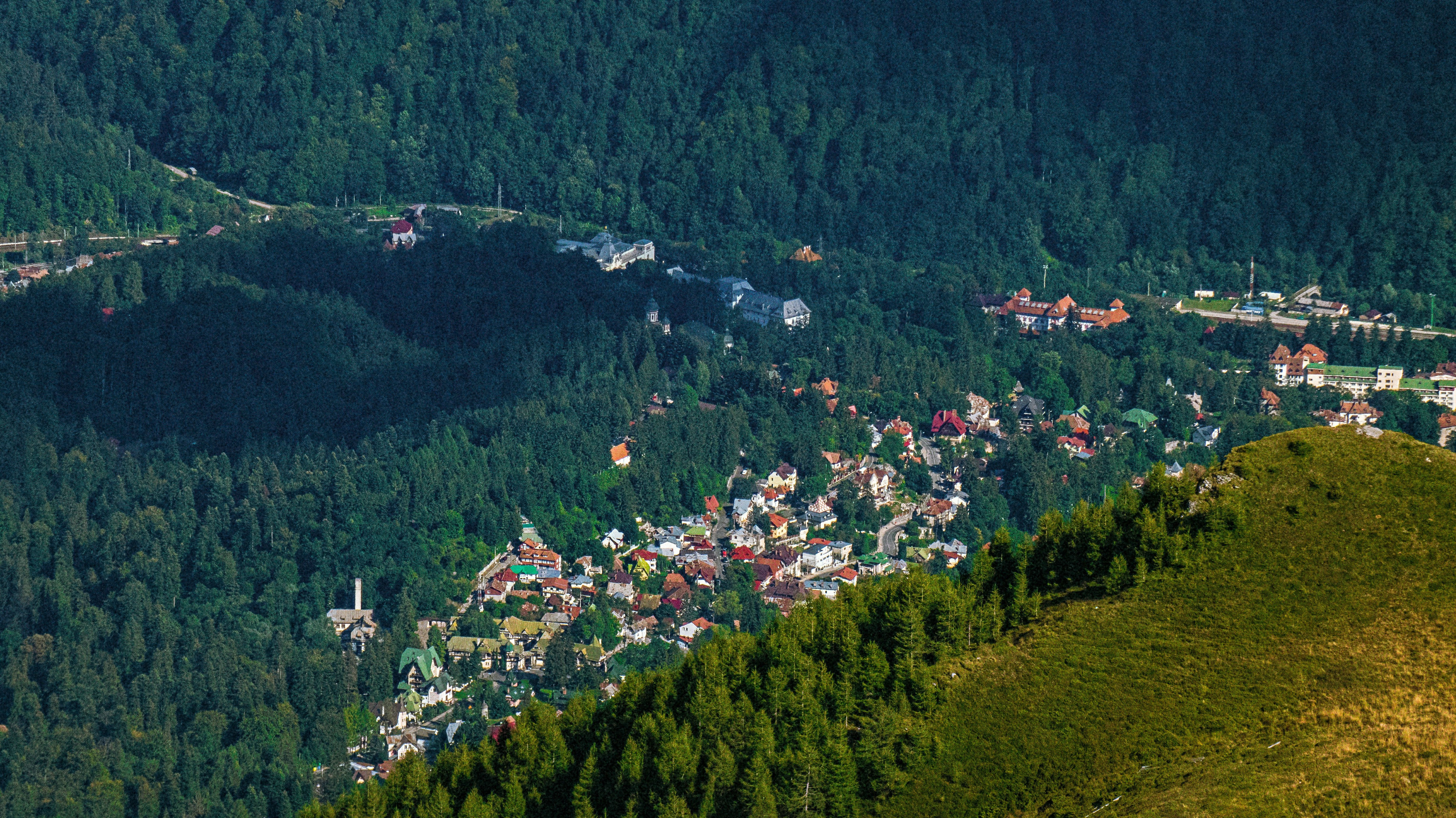 Situație de urgență la Slănic. Autoritățile din Prahova vor să facă noi evacuări ale populației
