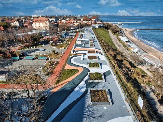Care este „Noua perlă a Litoralului românesc”. Primarul orașului spune că aici vin mai mulți turiști decât în Mamaia, deși suprafața este mai mică. În plus, atrage și tot mai mulți străini