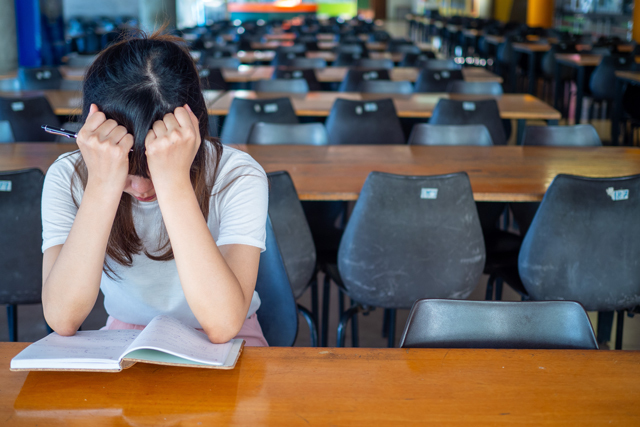 Studiu: Trei din 10 copii afirmă că știu pe cineva care a consumat substanțe psihoactive sau droguri