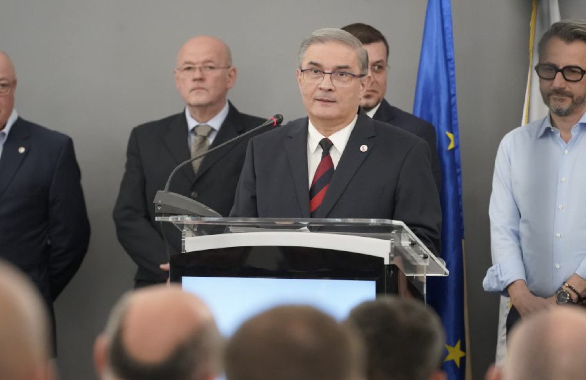 Silviu Predoiu: Prin numirea lui Coldea la SRI, Băsescu a încălcat grav normele militare, a generat tensiuni în sistem. A făcut o greșeală binecuvântată de toți politicienii. Parlamentarii făceau coadă la ușa lui Coldea să ia lumină