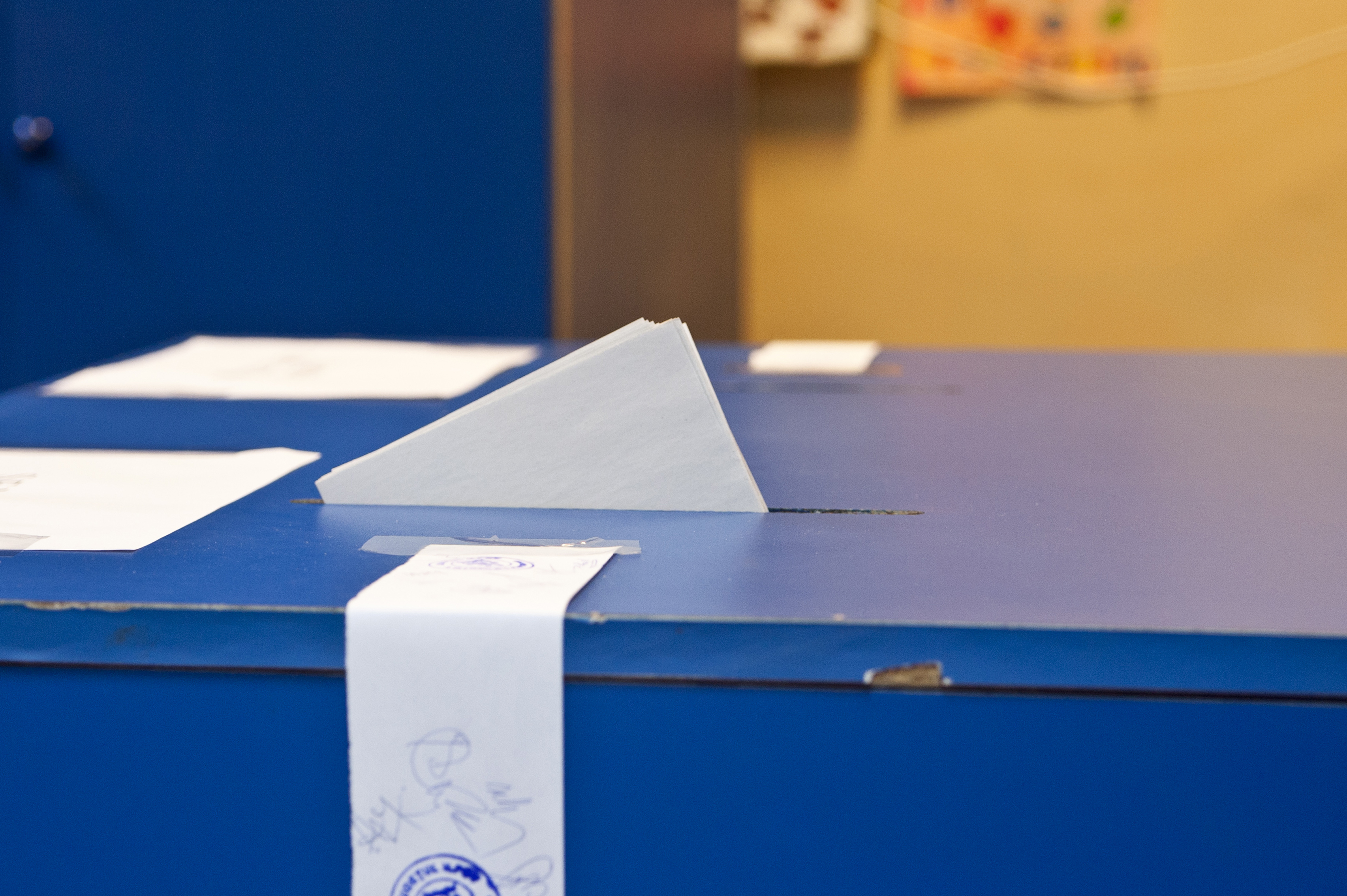 Turism electoral în Sectorul 1, buletine ștampilate și mită electorală în București