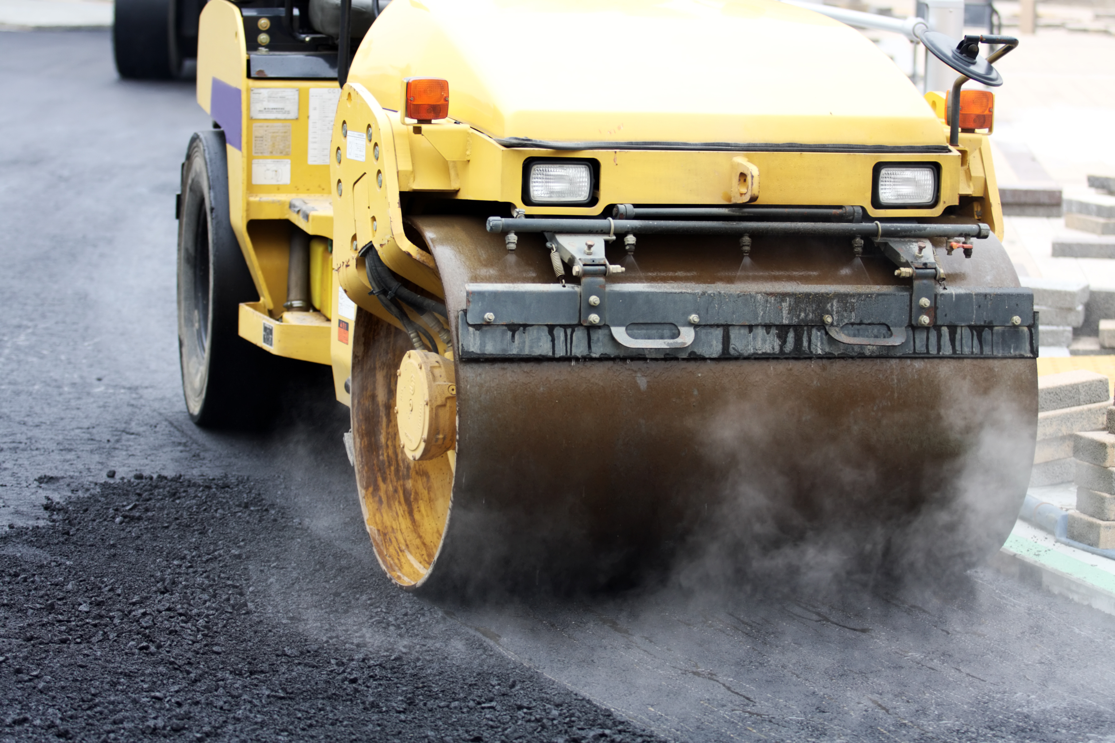 Proiect european de aproape 50 mil. euro pentru modernizarea a 46 kilometri de drum județean în Caraș Severin